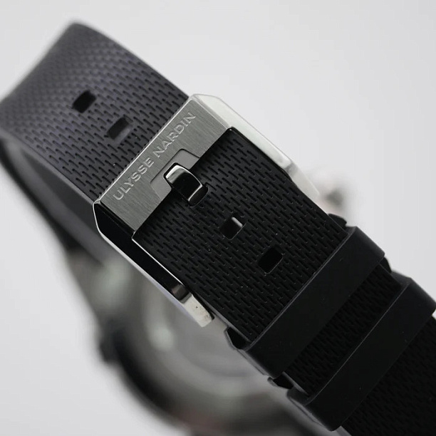  Blast Dual Time Black Dial 42 mm