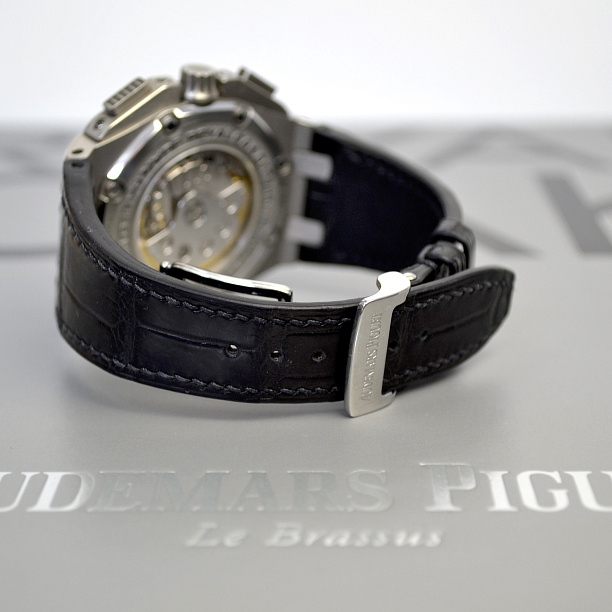  Royal Oak Offshore Juan Pablo Montoya LE 44 mm