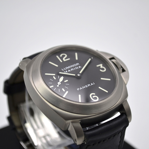  Luminor Marina Titanium 44 mm