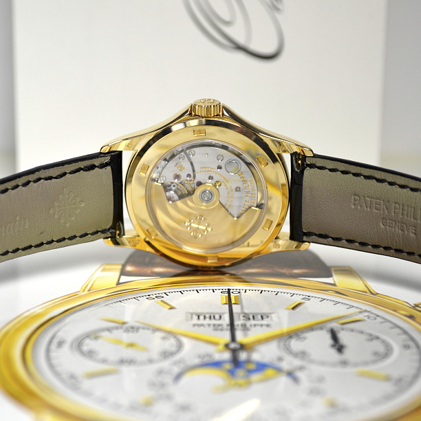  Calatrava 37 mm