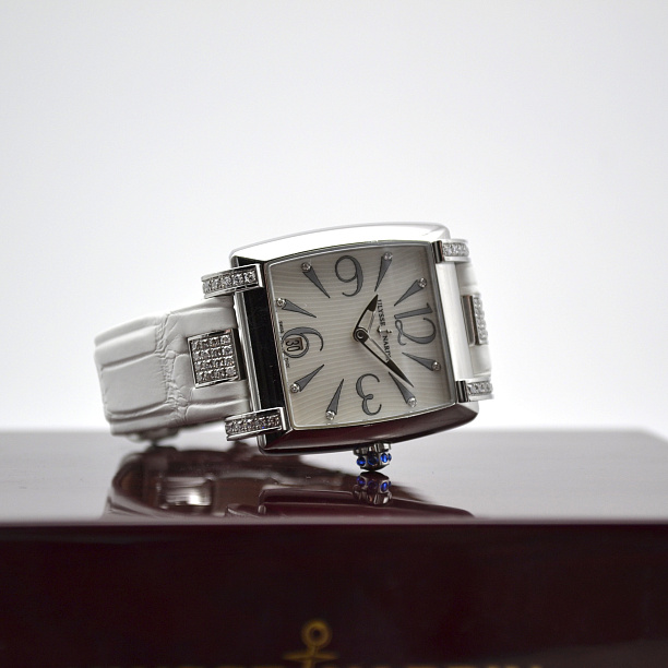  Caprice Classic 34х43 mm